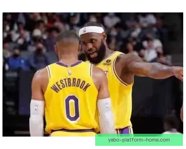 勒布朗复出五场全胜背靠背三双创六项纪录